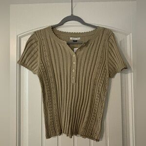 NWT American Eagle Outfitters Sweater Tee